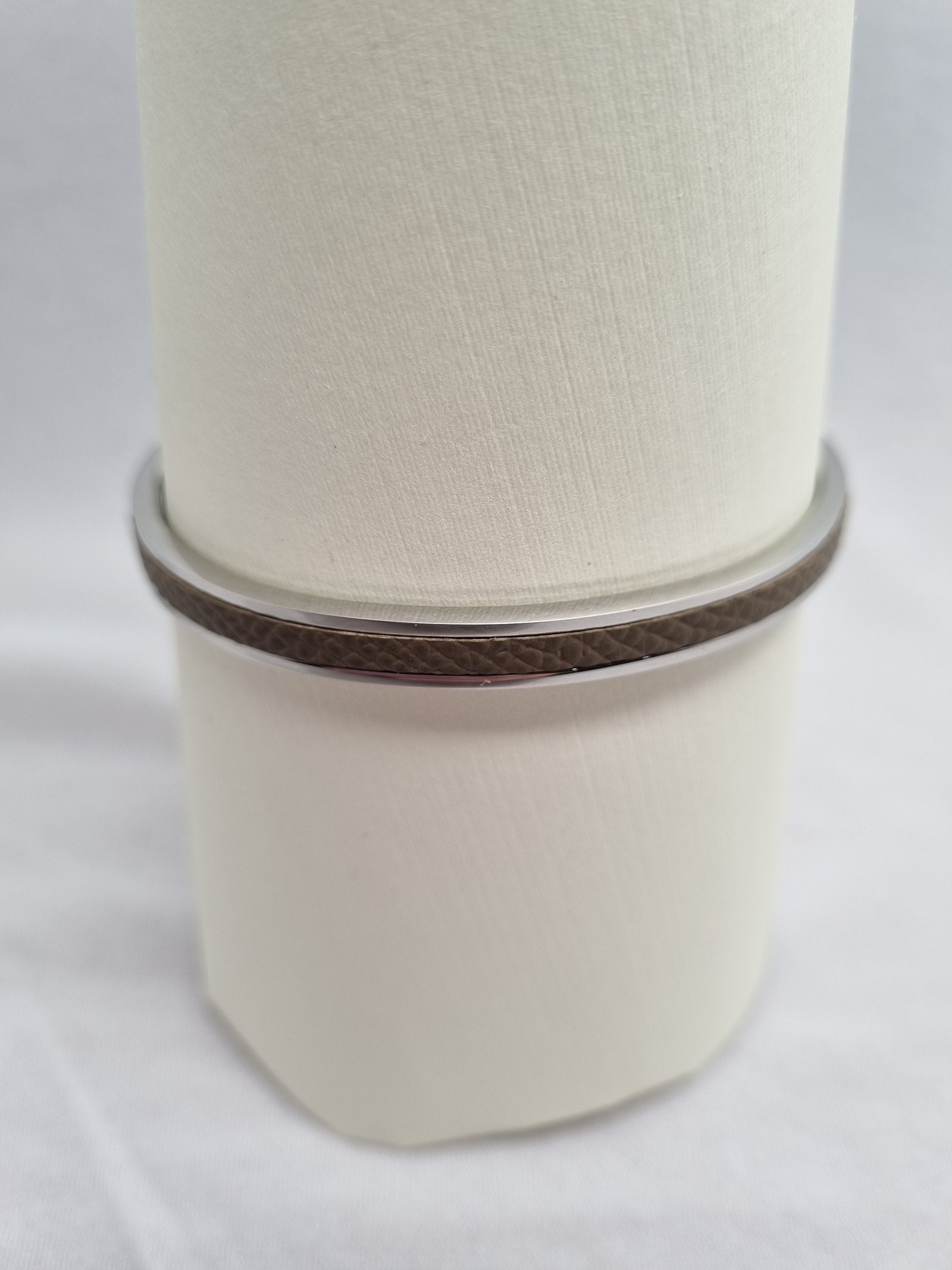Étoupe Epsom Clasp Bracelet