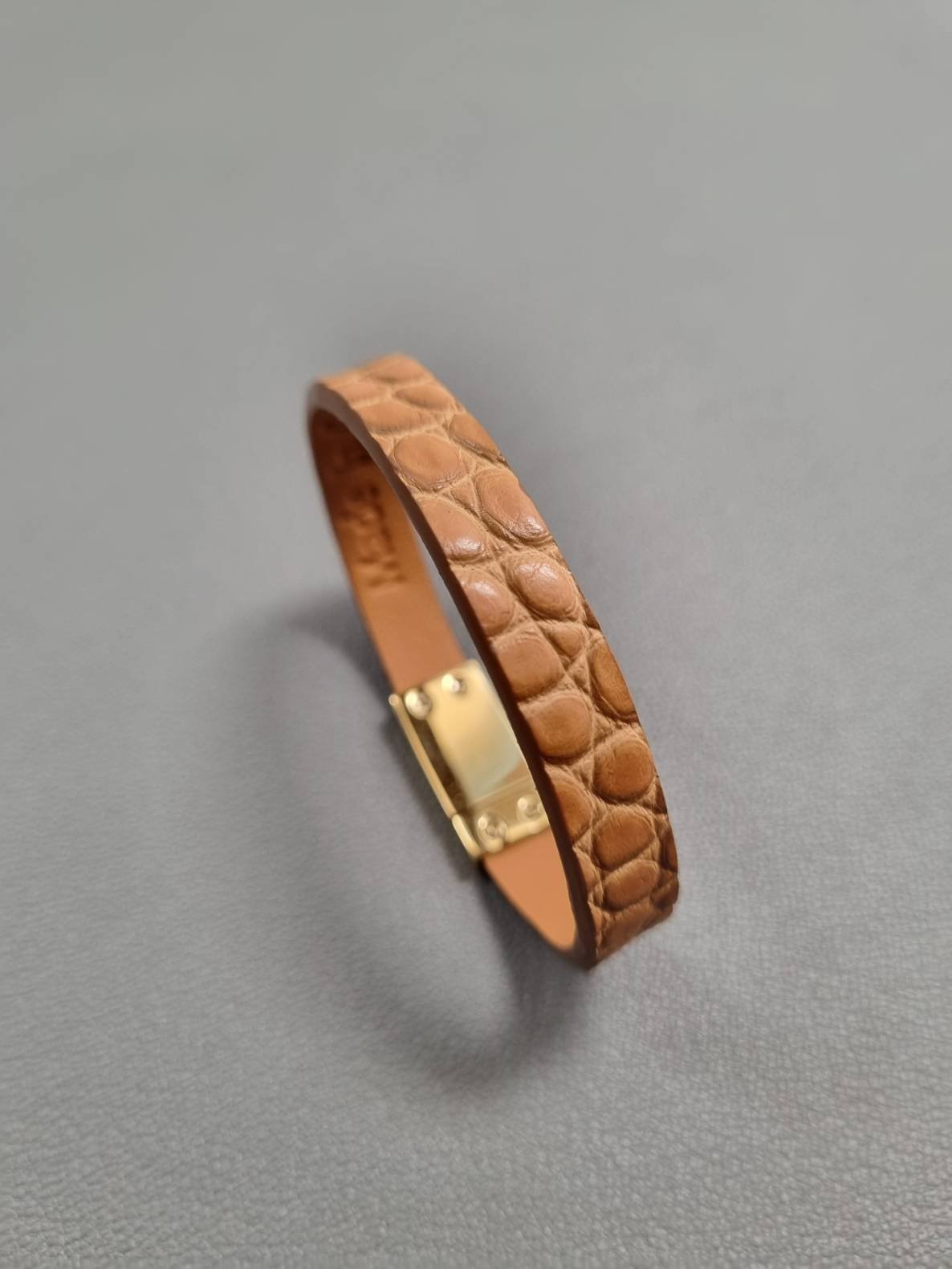 Cognac Crocodile Magnet Bracelet