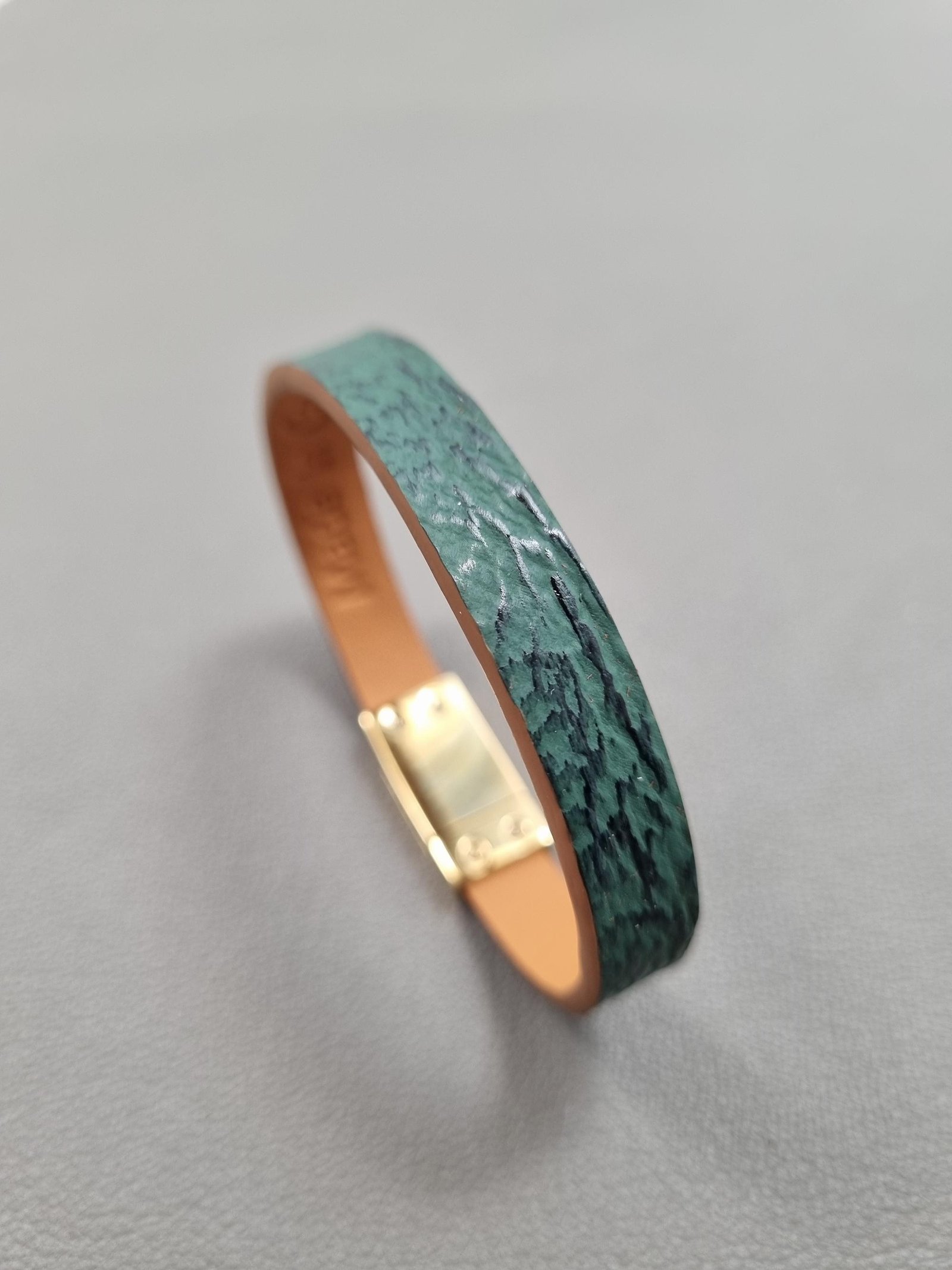 Green Shark Magnet Bracelet