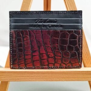 Front view of a luxury alligator leather card holder, made by Pila Luxuria in Canada.
