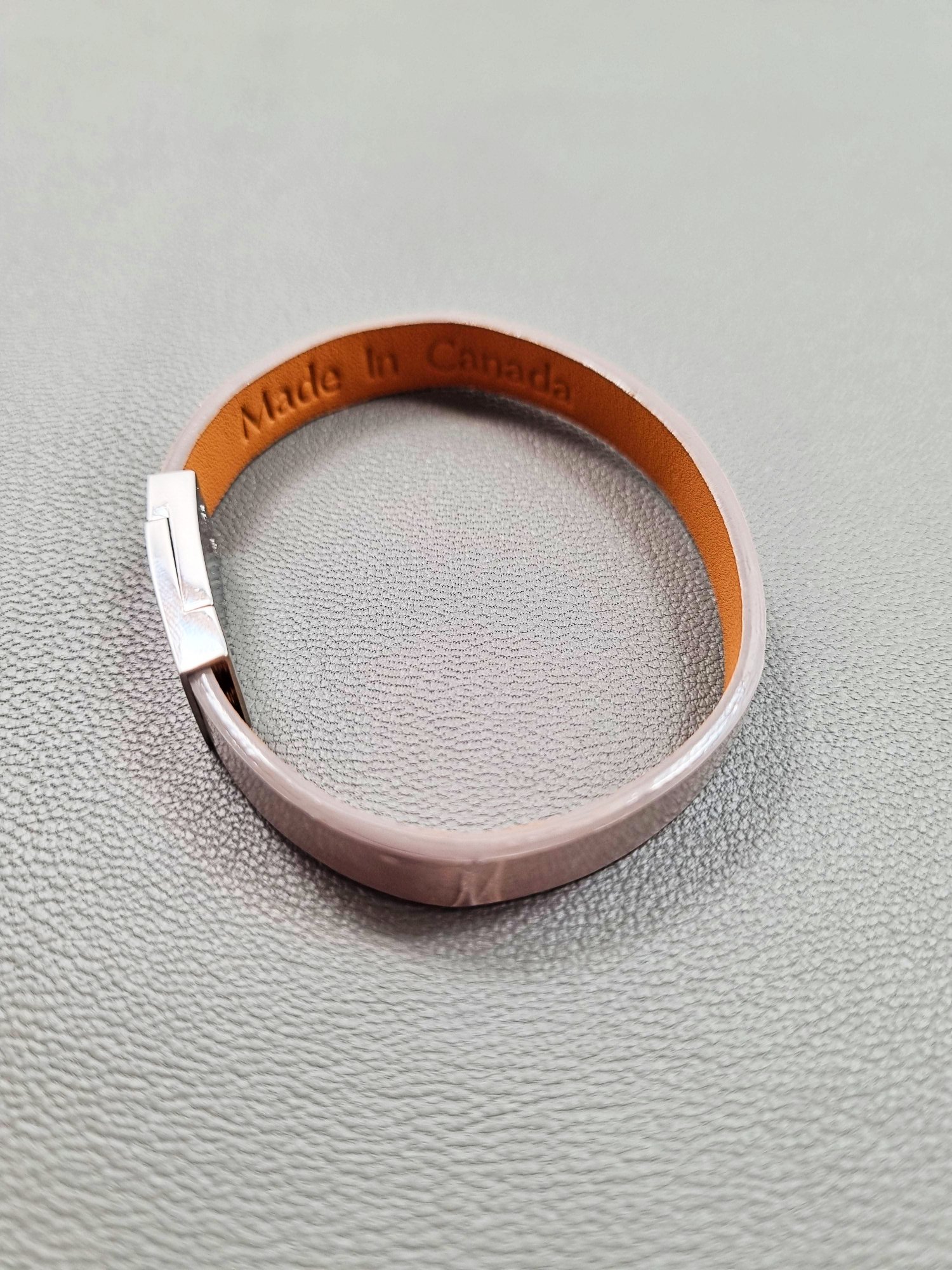 Grey Crocodile Leather Magnet Bracelet - Image 3