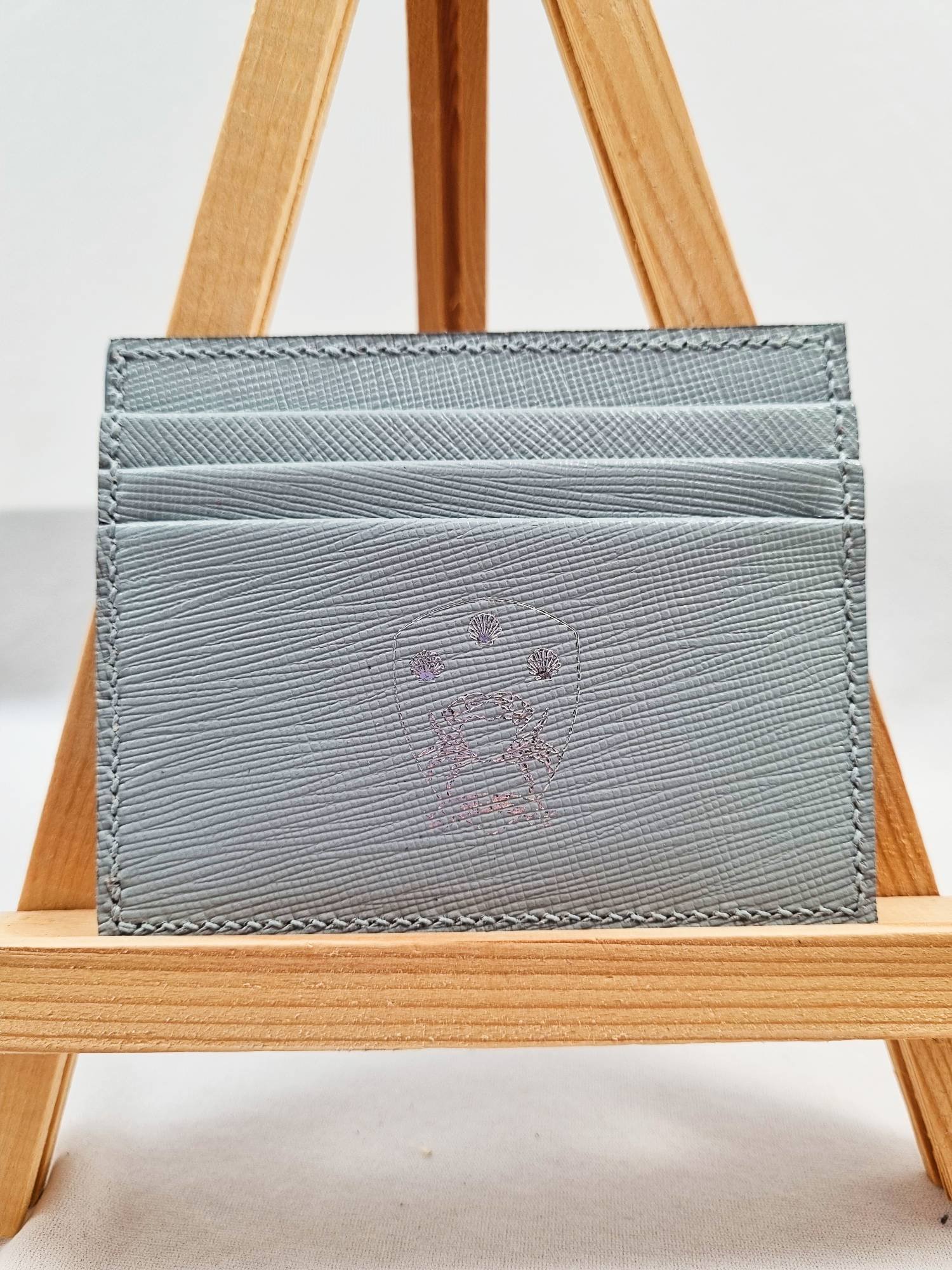 Grey saffiano calfskin wallet with Pila Luxuria logo