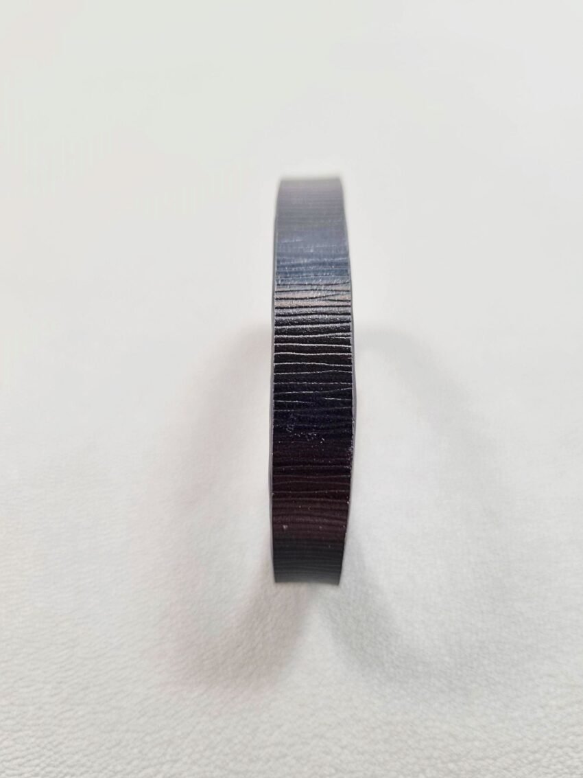 Front view of a luxury black epi leather bracelet with a magnetic clasp, made by Pila Luxuria in Canada.