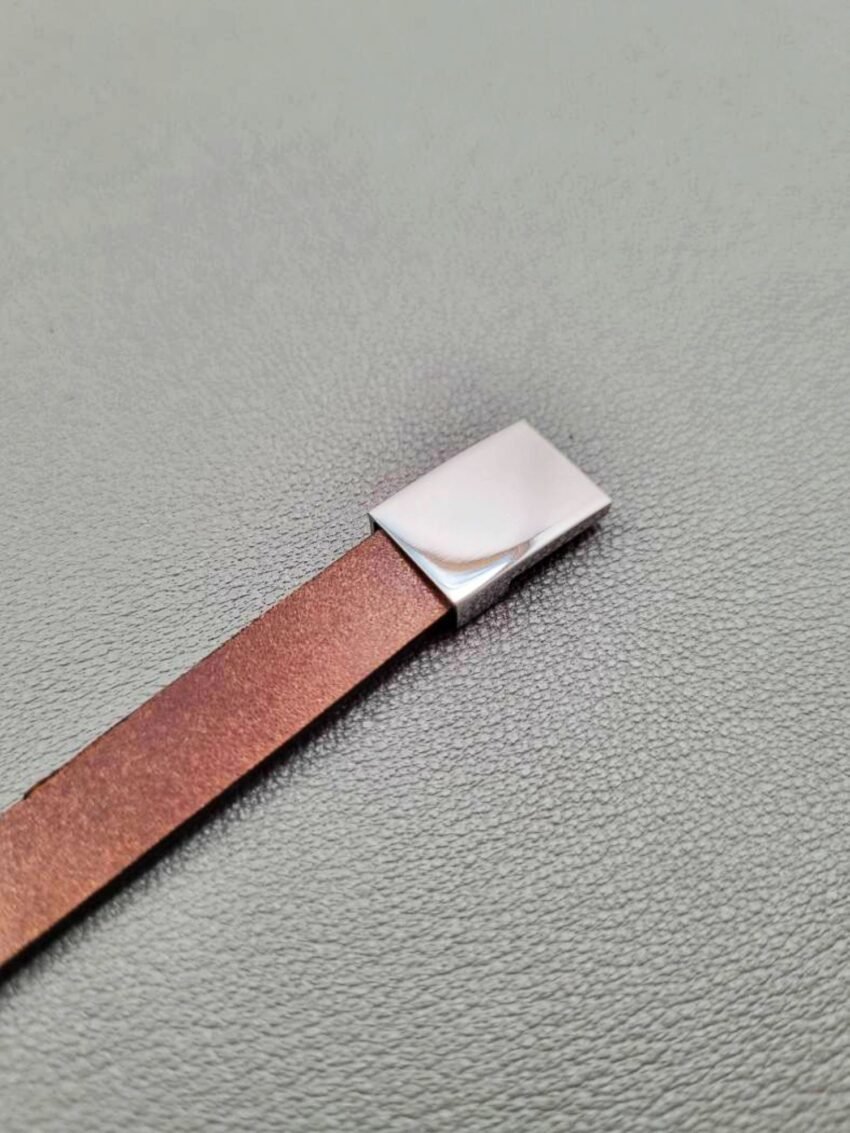 Brown calfskin leather bracelet with silver magnet clasp.