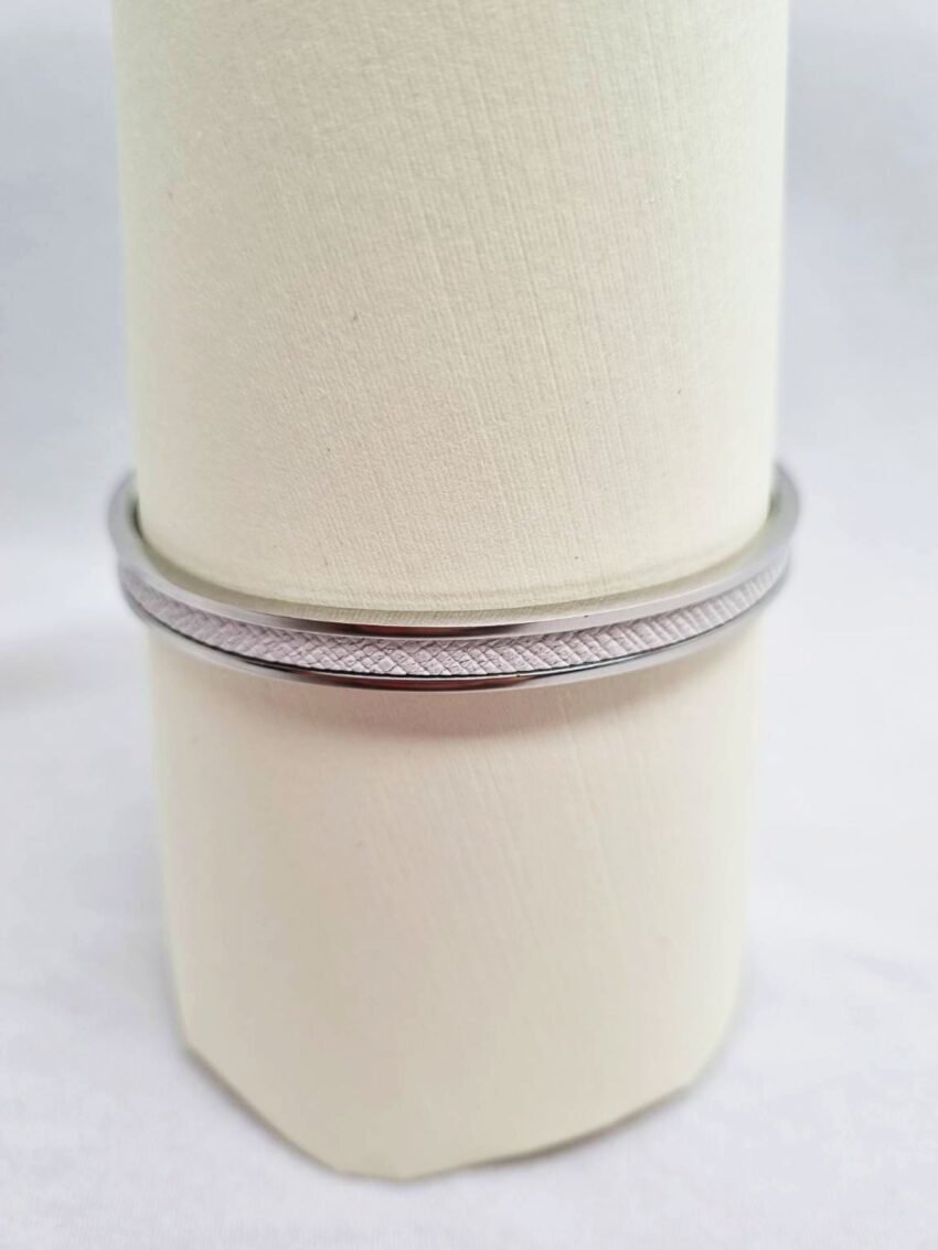 Luxury cream saffiano clasp bracelet, made by Pila Luxuria in Canada.