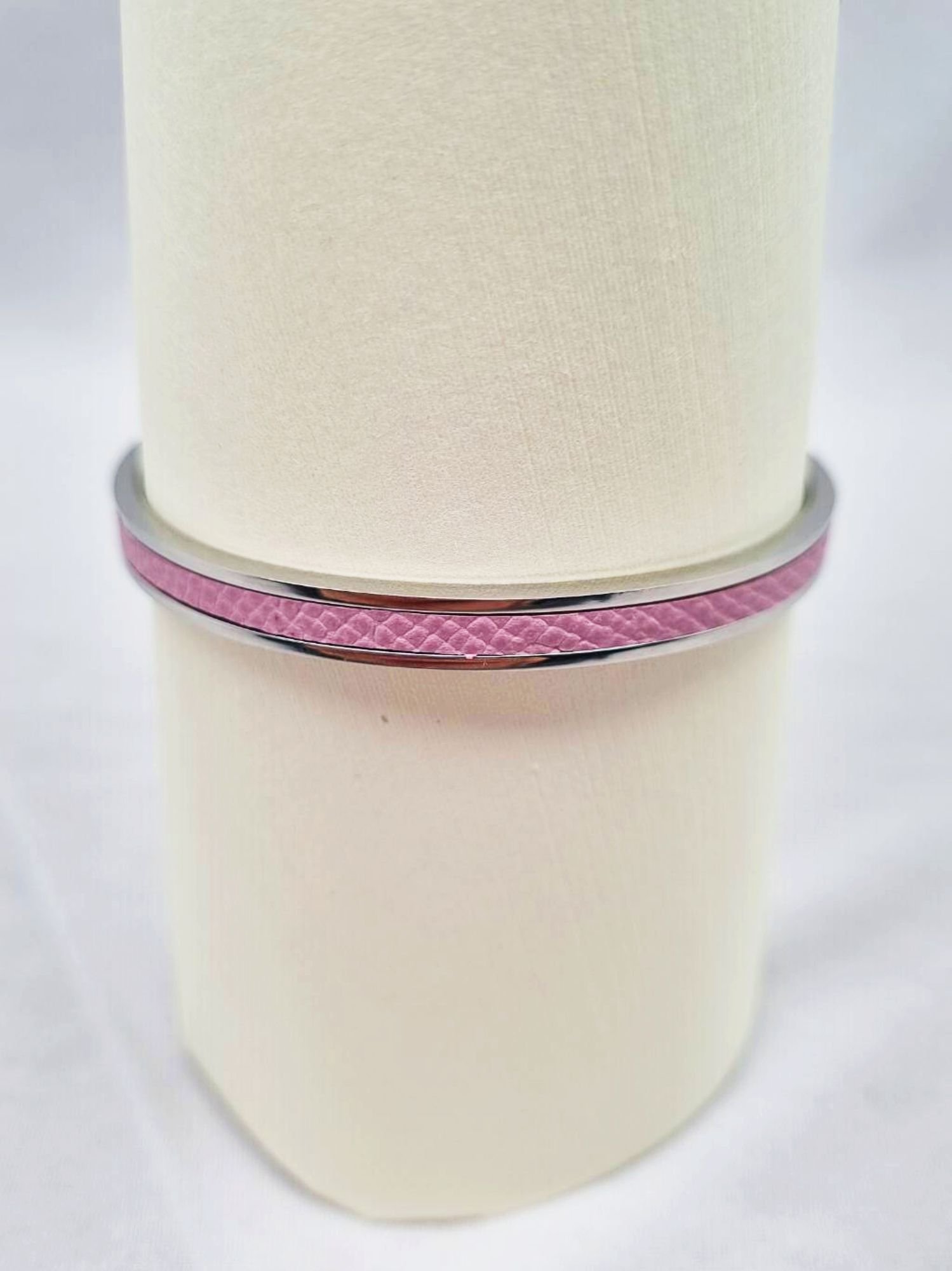 Luxury pink epsom clasp bracelet, made by Pila Luxuria in Canada.