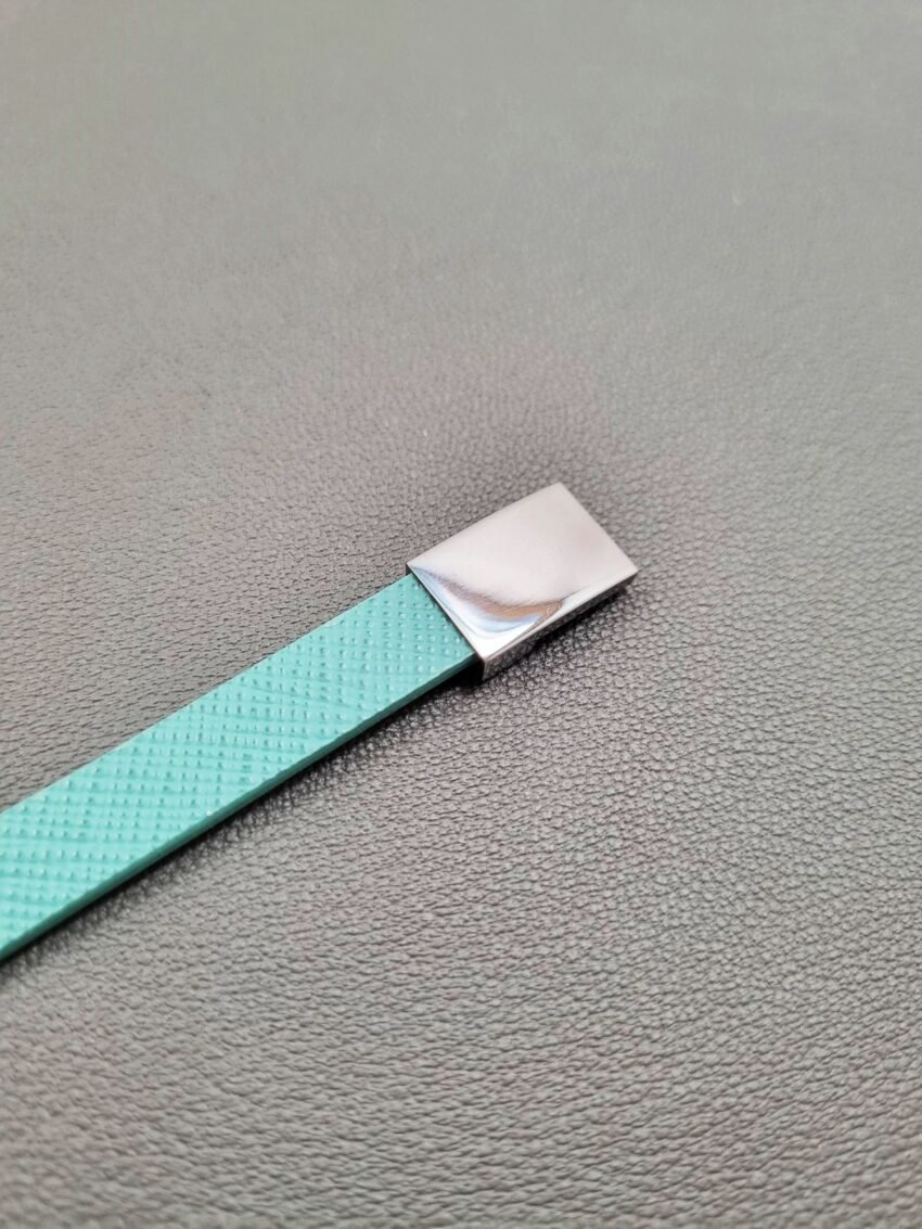 Tiffany saffiano leather bracelet with a silver magnetic clasp, made by Pila Luxuria in Canada.